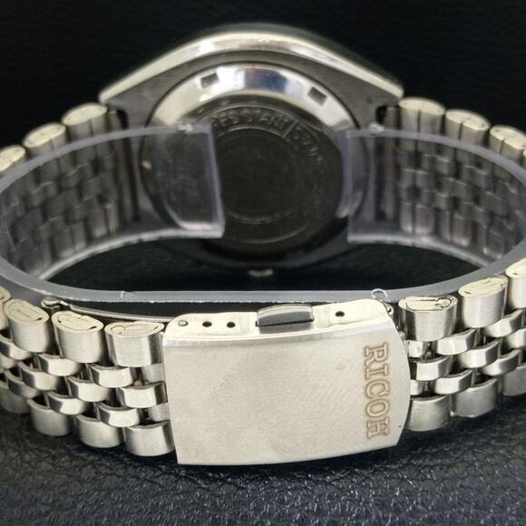 Vintage 1986 Ricoh Automatic Mens Silver Watch W/daydate & Brown accents - Picture 2 of 10